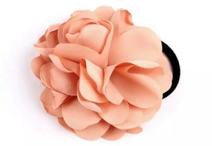 簪花时节 裸钻特惠与三重惊喜好礼，尽享春日浪漫