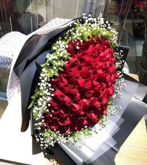 七夕花礼预定 花式秀恩爱，狗粮满天飞背后的礼品花卉销售新趋势